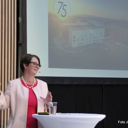 Sykepleier og stortingspresident Tone Wilhelmsen Trøen Tone på LHL sykehuset Gardermoen Foto Jan Arne Dammen