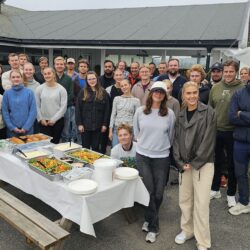 "Slankekost som er bra for tørr hud", servert på Oddane Sand Camping